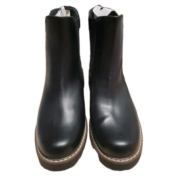 Universal Thread Shoes - Universal Thread Women's Celina Black Chelsea Boots with Memory Foam Insole NWT